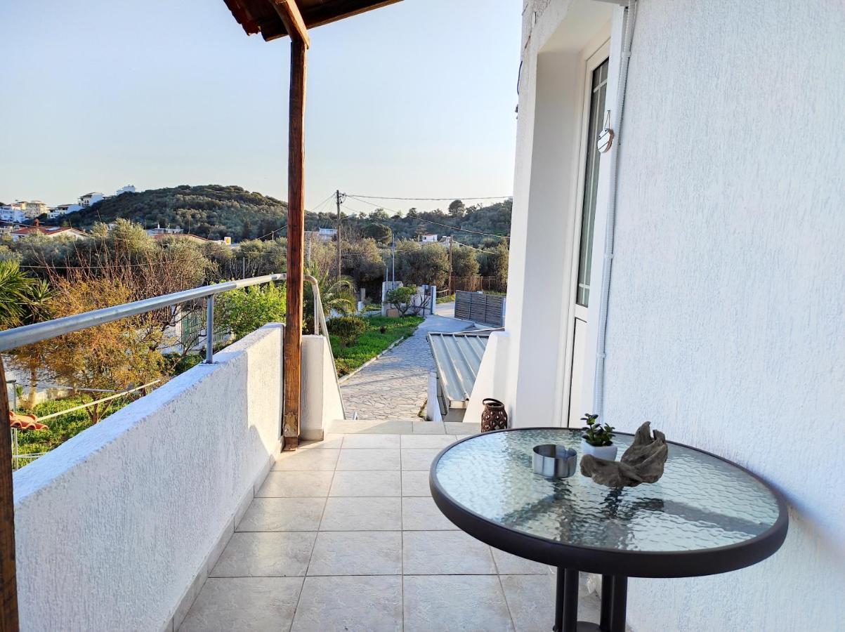 Boheme Studios 2 Skiathos Town Exterior photo
