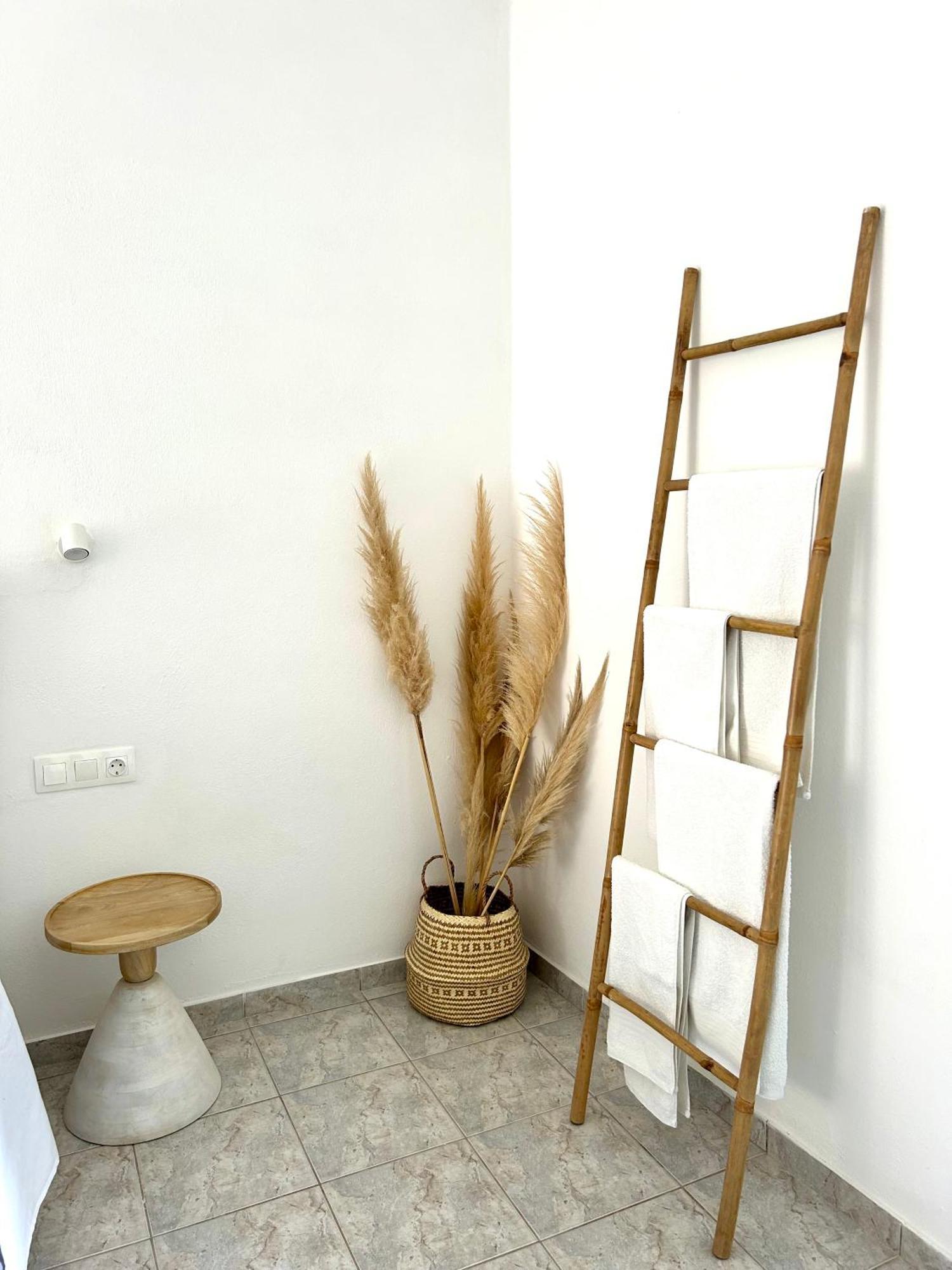 Boheme Studios 2 Skiathos Town Exterior photo